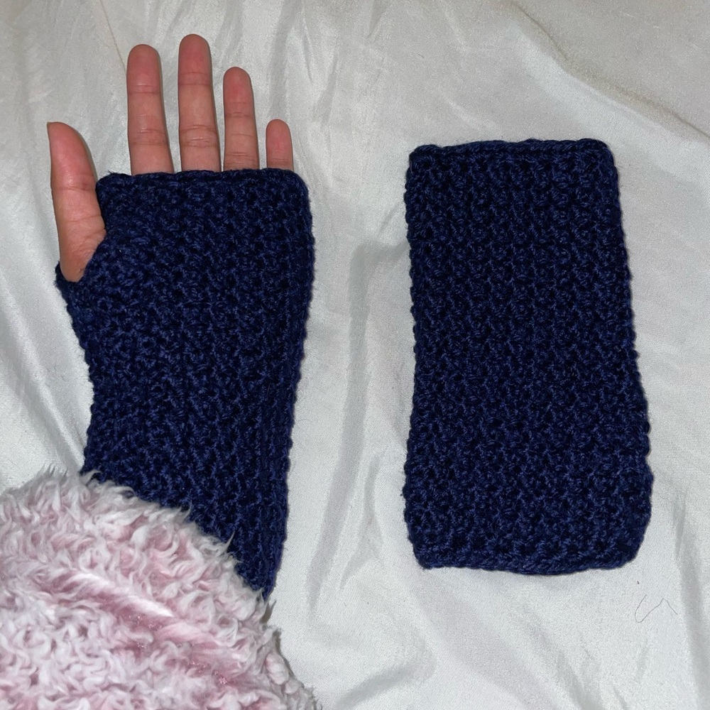 Open finger mittens